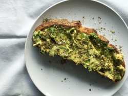 Avocado Toast With Za'atar